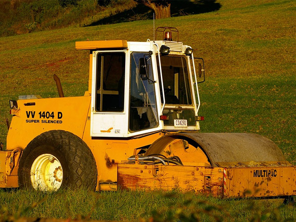 smooth wheeled roller